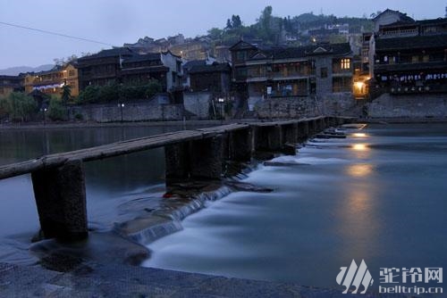 (1)湘西.游鳳凰古鎮(zhèn) 看矮寨路橋奇觀 覽德夯大峽谷風(fēng)光 -戶外活動(dòng)圖-駝鈴網(wǎng)